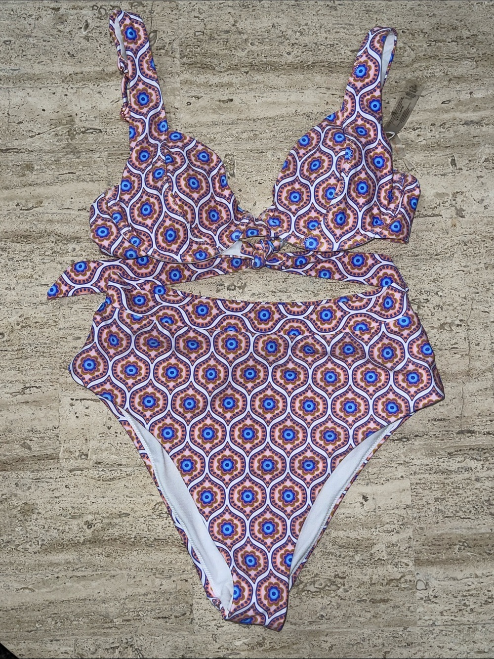 RAISINS Tropics Palo Santo Bikini Underwire Top High-Waist Cheeky Bottoms Size M